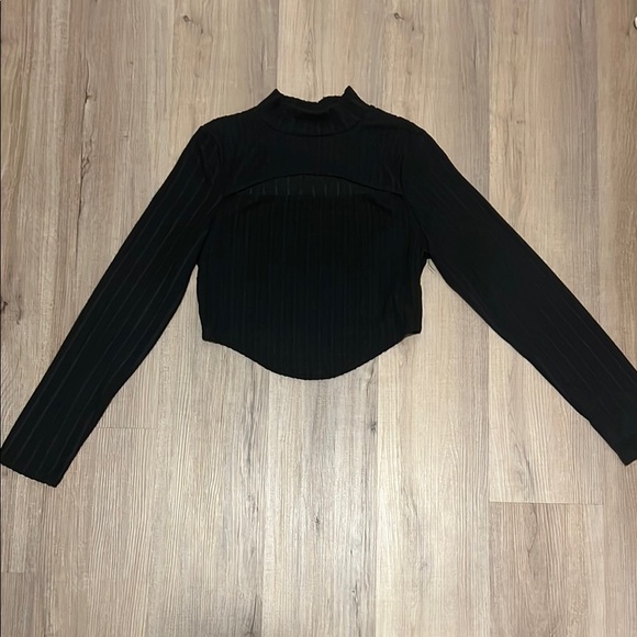 Black Long Sleeve Top and Pants with Gold Clutch - Picture 2 of 10